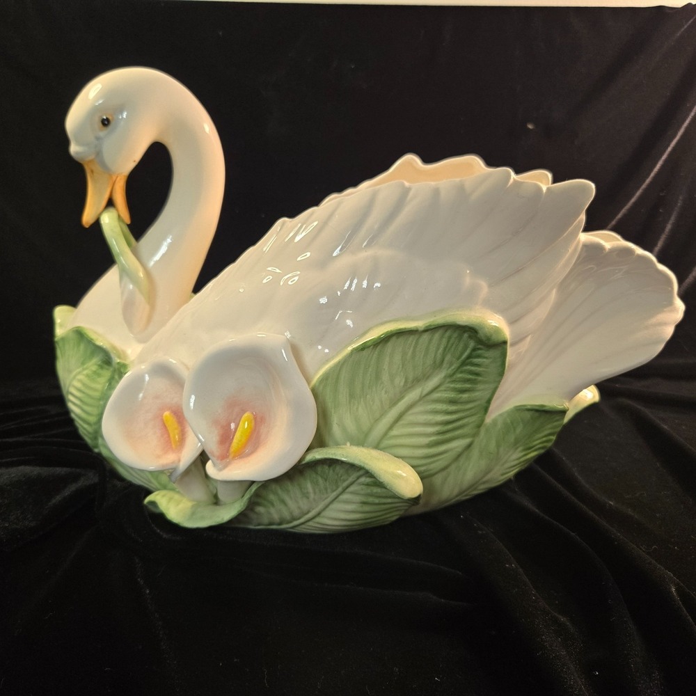 Fitz and Floyd Large 1986 Caramic Swan Planter  -Exc Condiion No Chips or Cracks